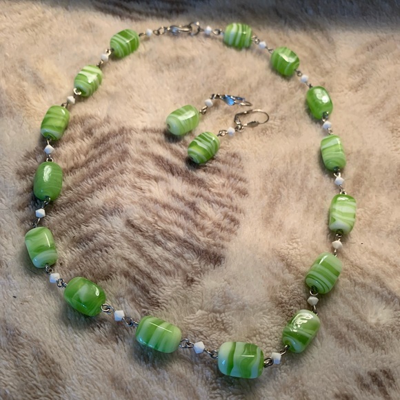 NWOT Silver and Green stone necklace and earring set - Picture 5 of 6